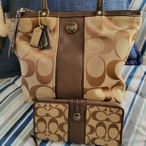 COACH Signature purse and matching wallet